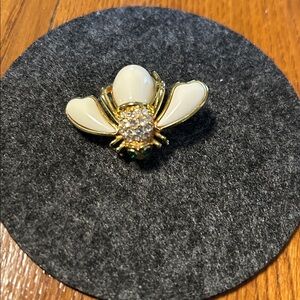 Vintage Joan Rivers Bee Pin